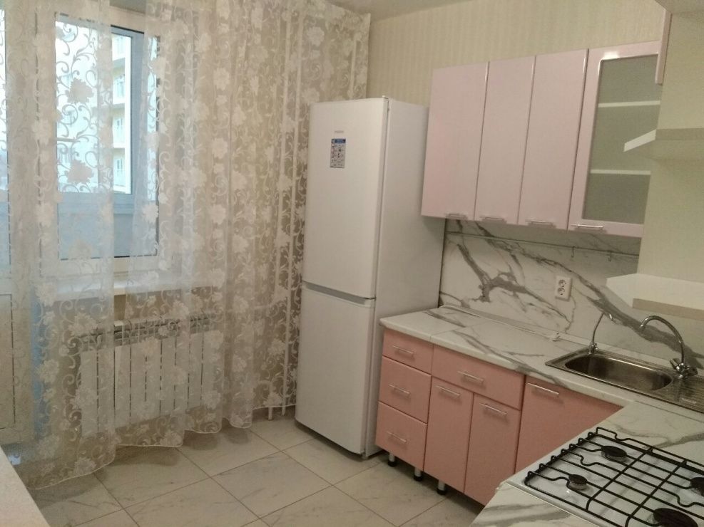 Продается светлая и уютная 1 комнатная квартира около пляжа в Спутнике, главное фото